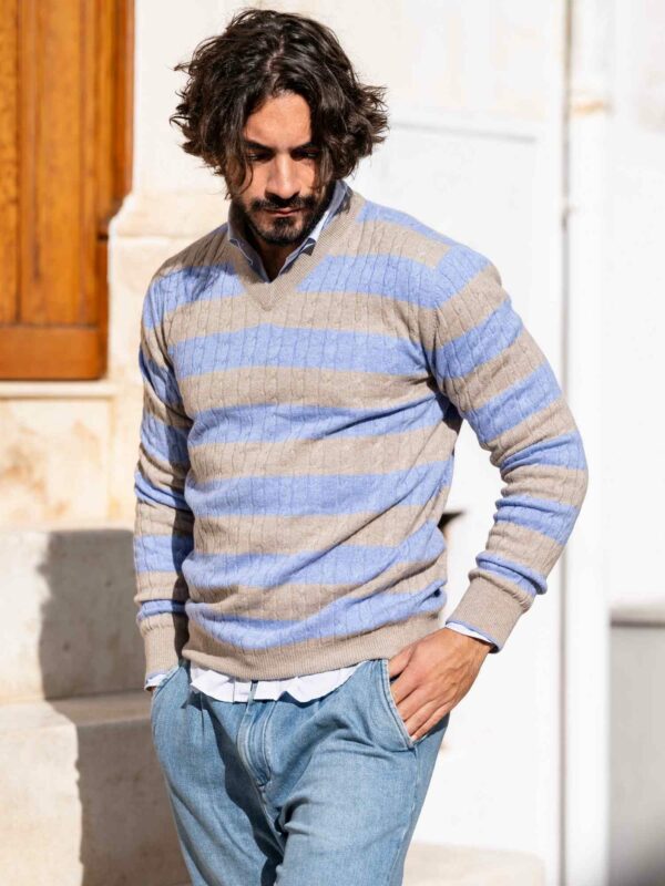 THE BRAIDED KNIT - Image 3